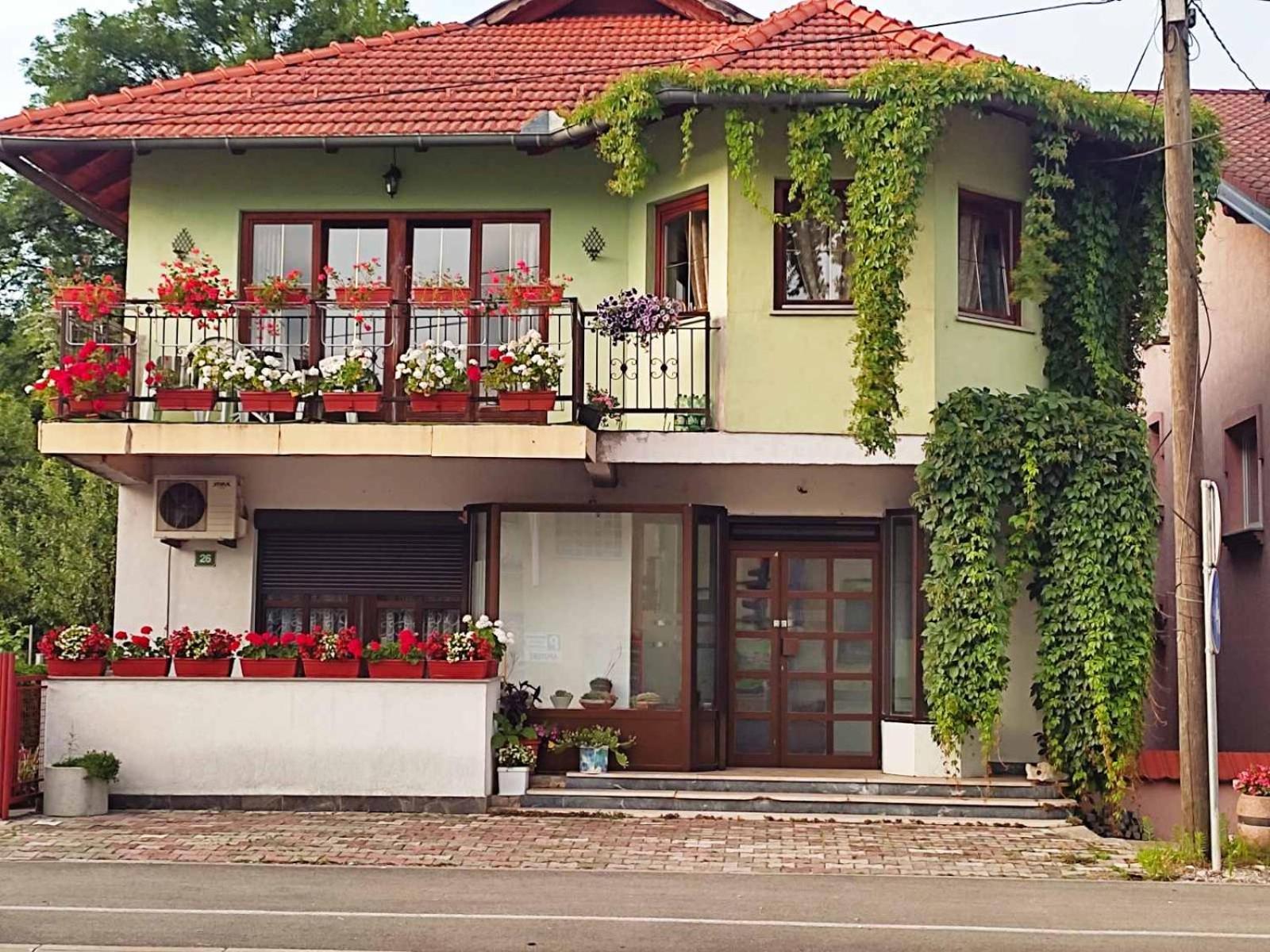 Appartamento Apartman Hujic Bihać Esterno foto